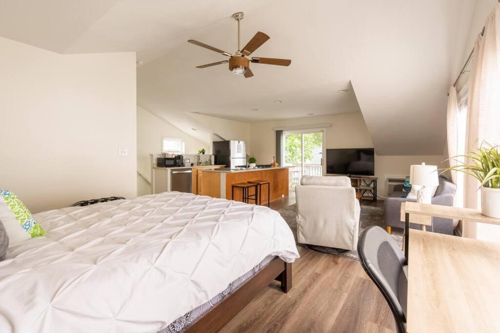 Studio Suite 5 Minutes To Downtown Indianapolis Exterior photo